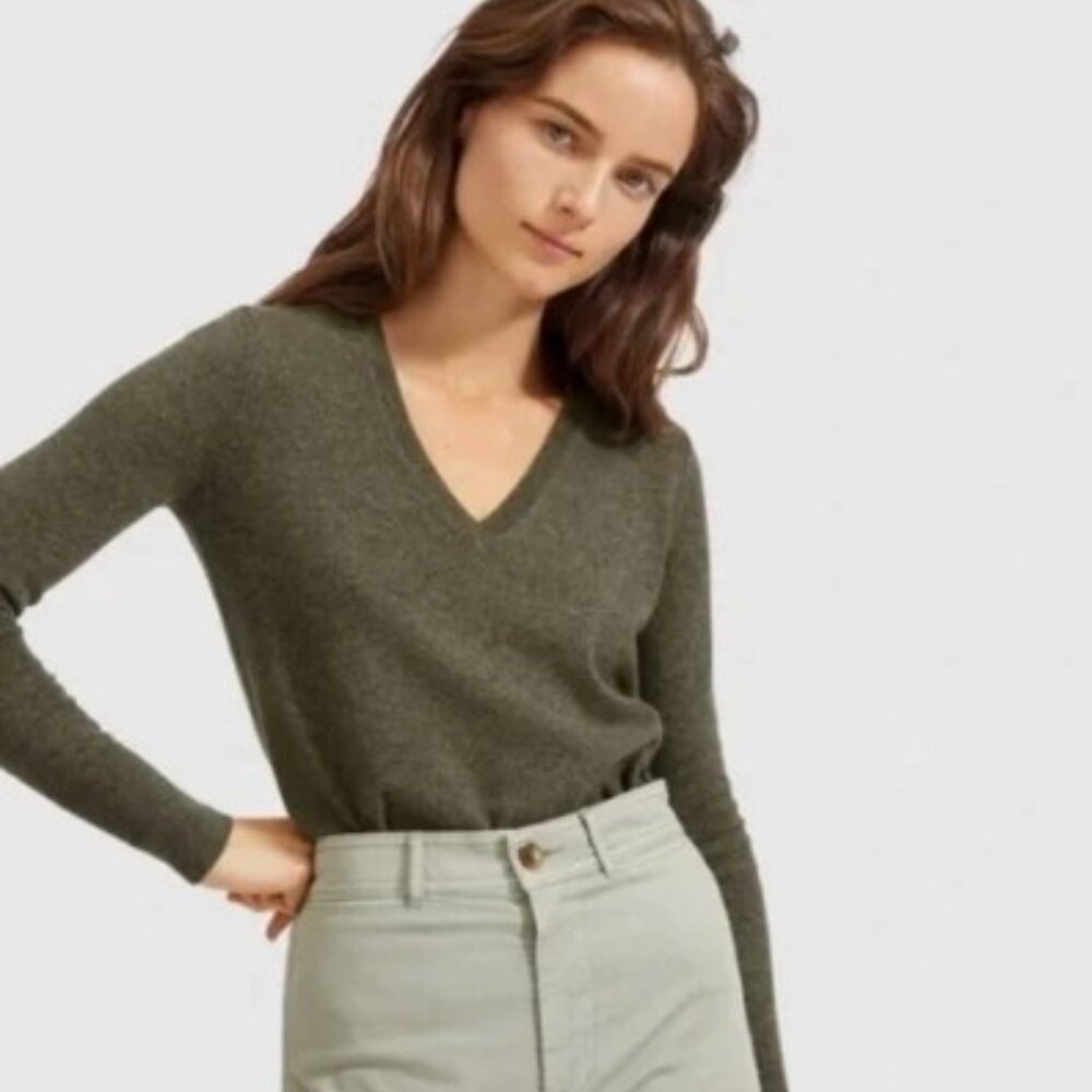 Everlane Cashmere Sweater, Olive Green, V-Neck, Size S